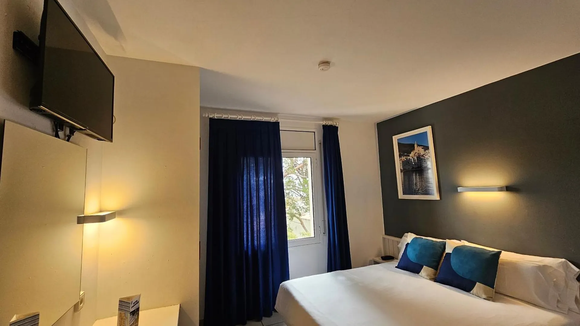Hotel S'Aguarda Cadaques