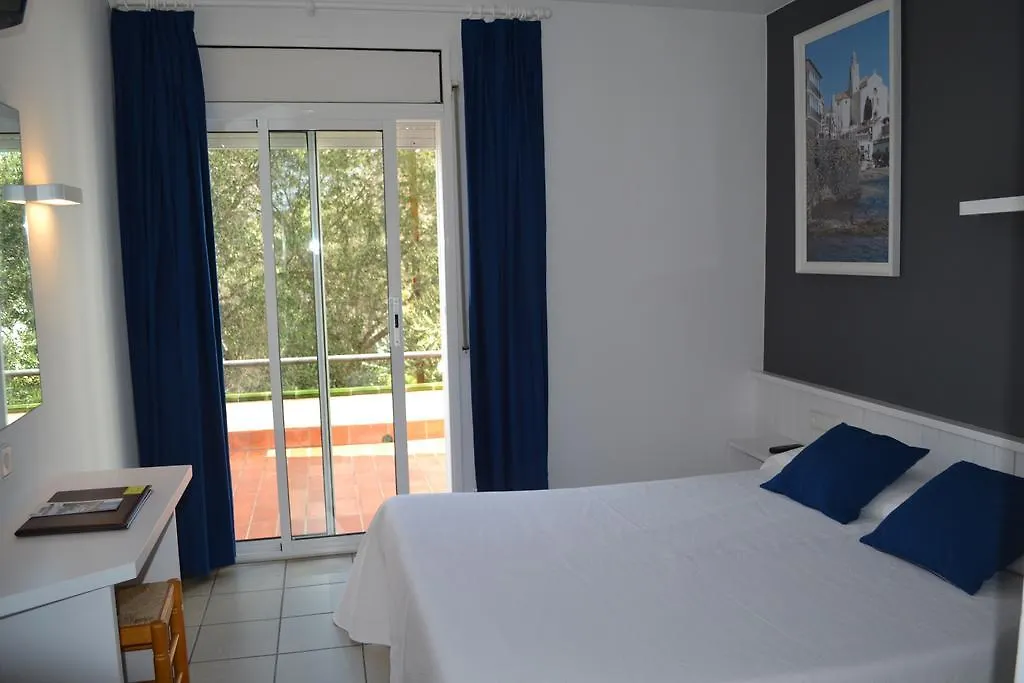 Hotel S'Aguarda Cadaques 3*,  Spain